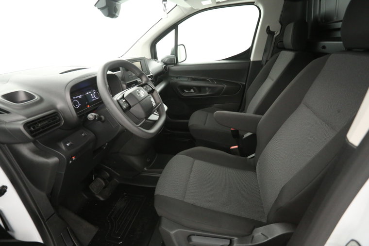 Vehicle Image 22