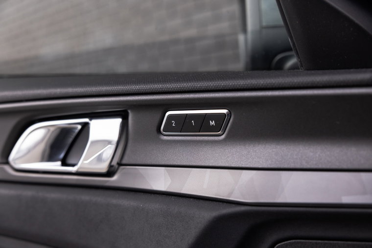 Vehicle Image 36