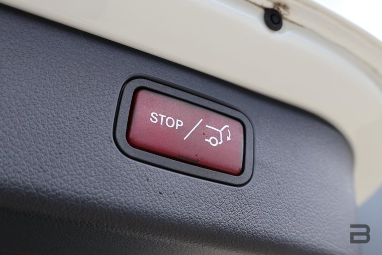 Vehicle Image 23