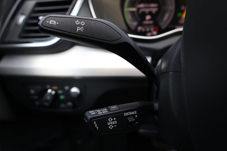 Vehicle Image 24