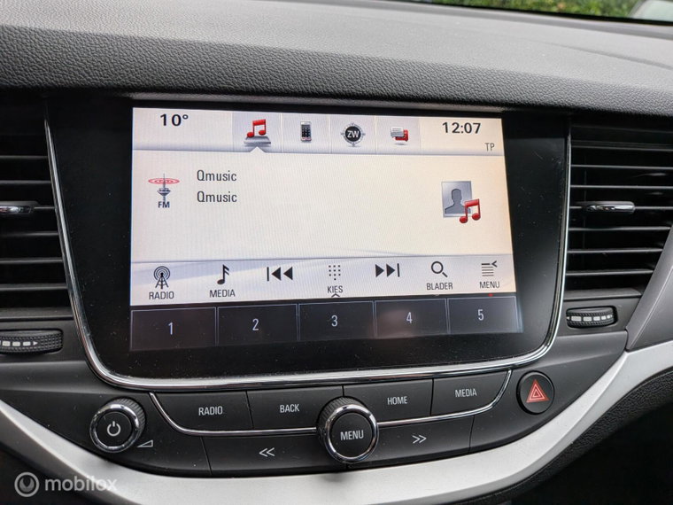 Vehicle Image 17