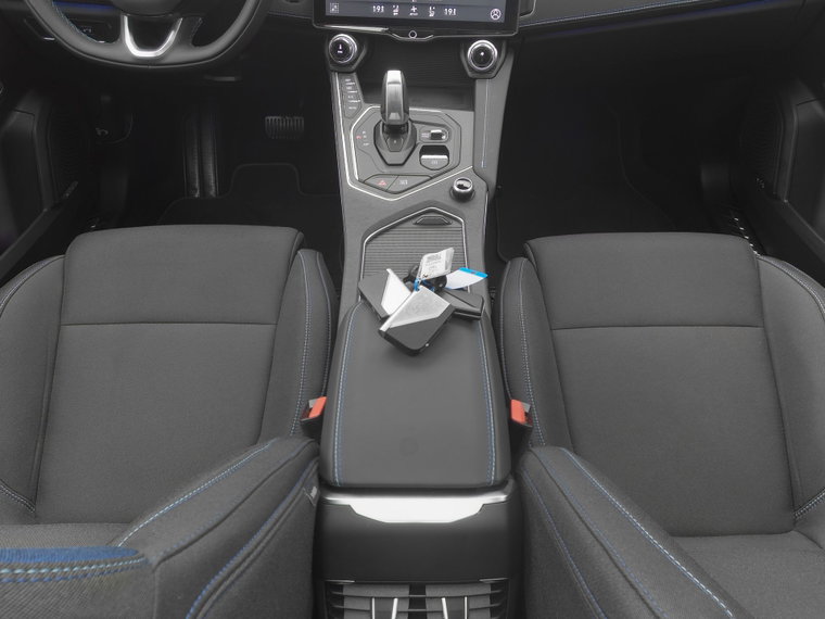 Vehicle Image 12