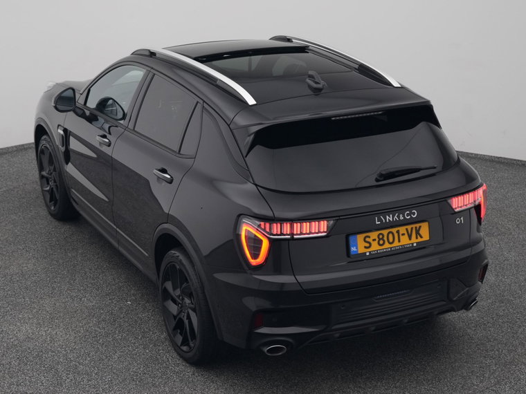 Vehicle Image 25