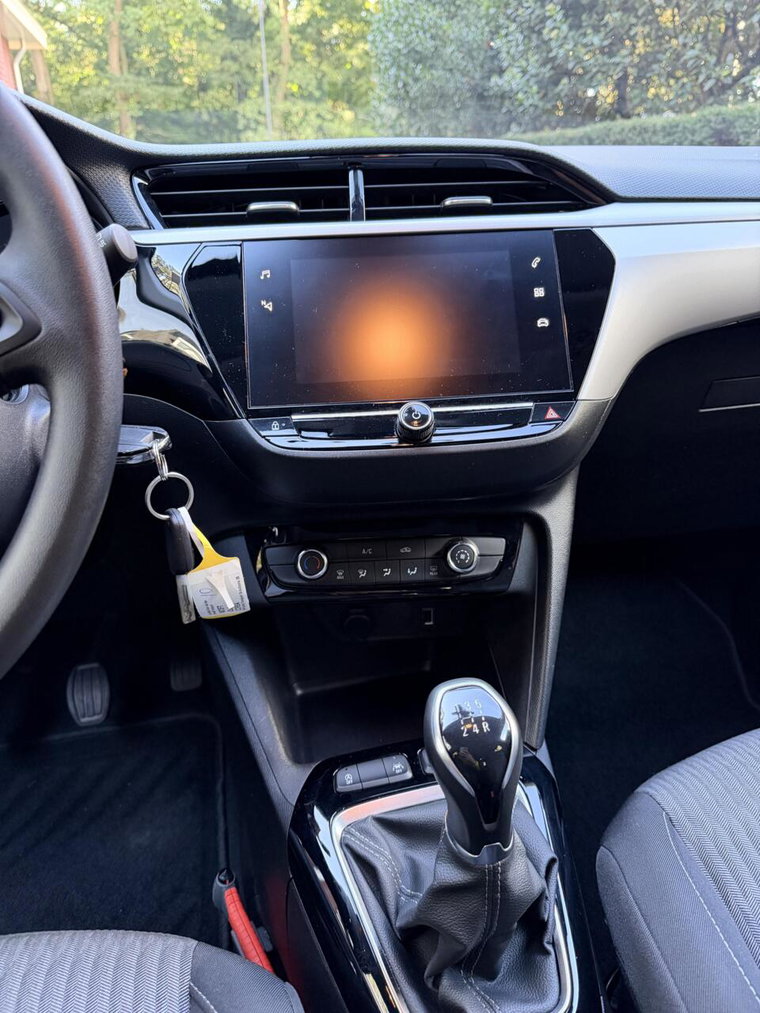 Vehicle Image 20