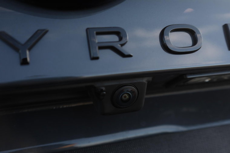 Vehicle Image 12