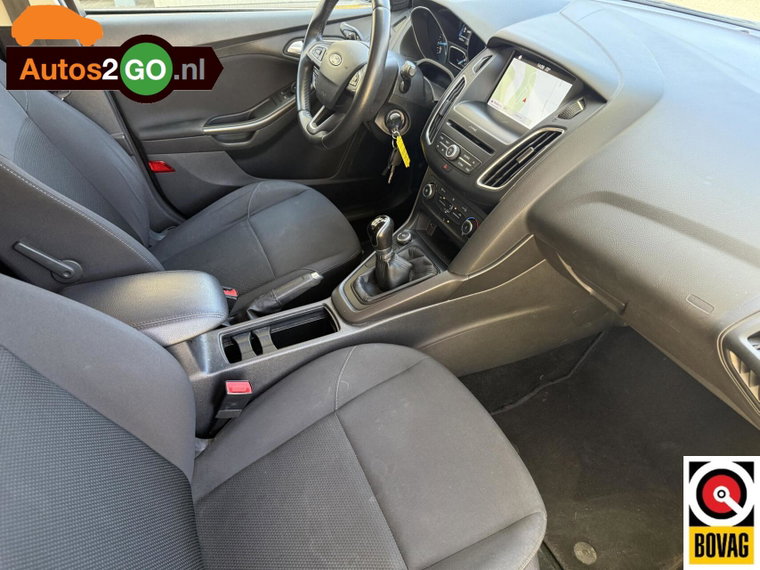 Vehicle Image 25