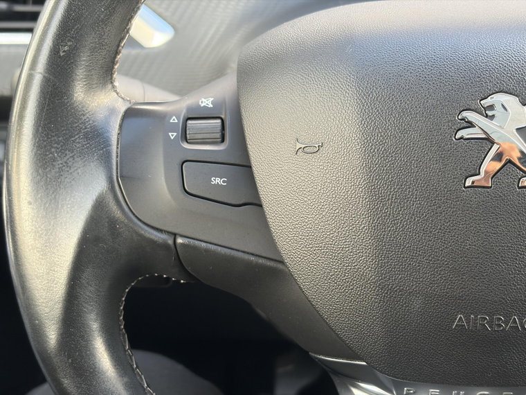 Vehicle Image 29