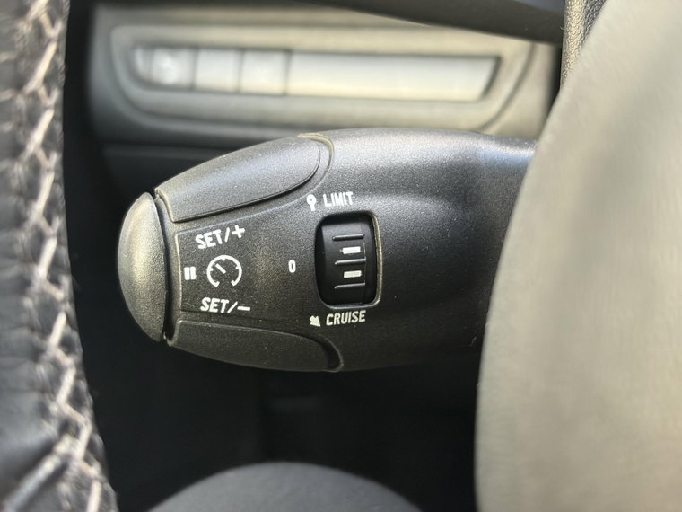 Vehicle Image 33