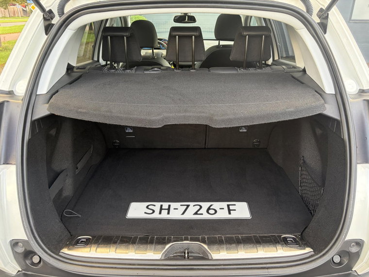 Vehicle Image 38