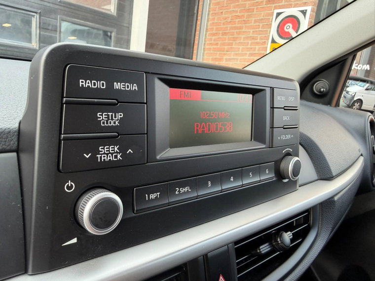 Vehicle Image 29