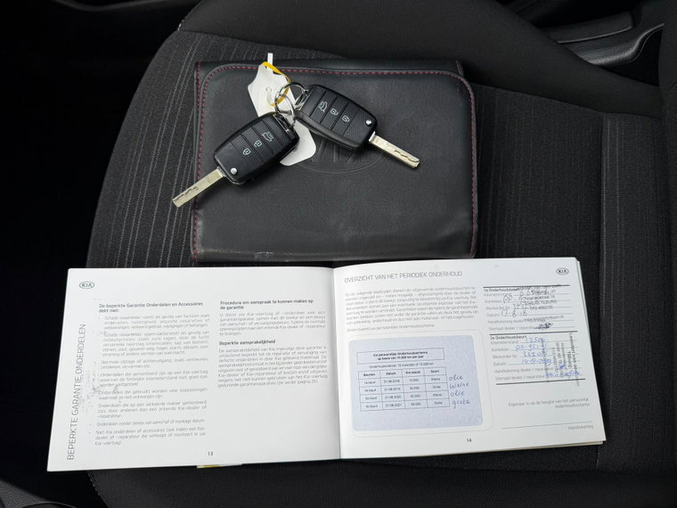 Vehicle Image 37