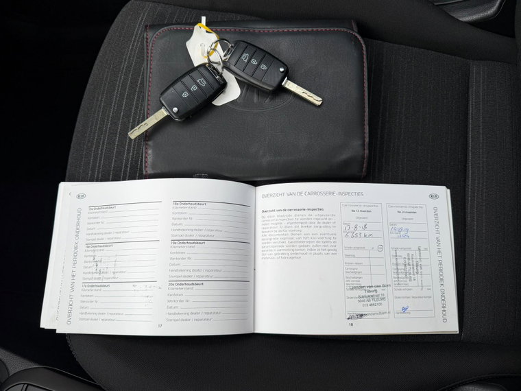 Vehicle Image 38