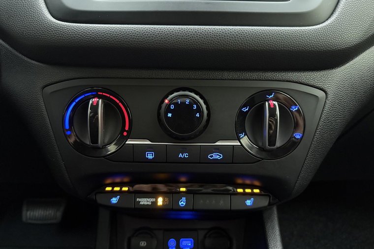 Vehicle Image 24