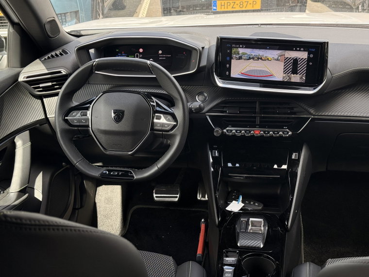 Vehicle Image 23
