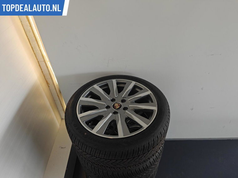 Vehicle Image 31