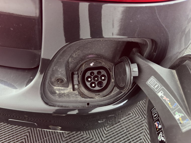 Vehicle Image 30