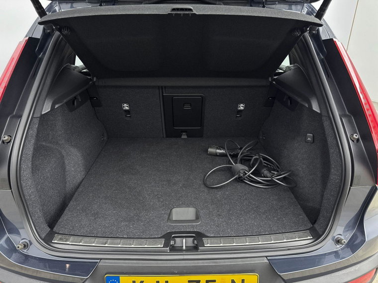 Vehicle Image 28