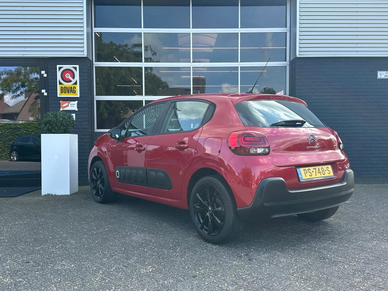 Vehicle Image 17