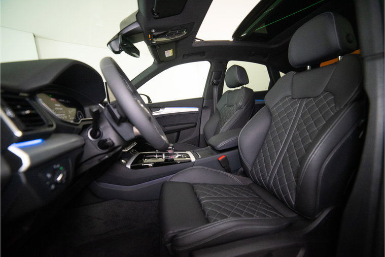Vehicle Image 30