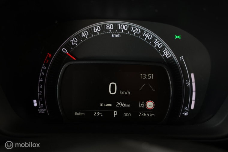 Vehicle Image 17