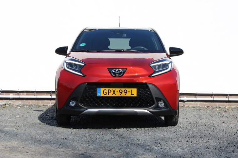 Vehicle Image 10