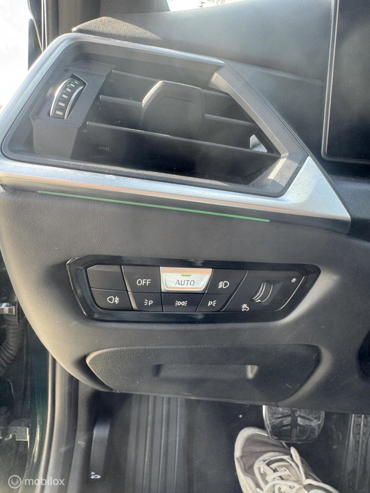 Vehicle Image 29