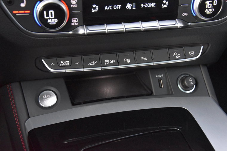 Vehicle Image 37