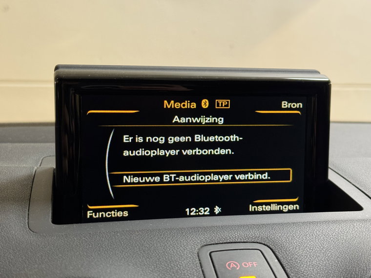 Vehicle Image 27