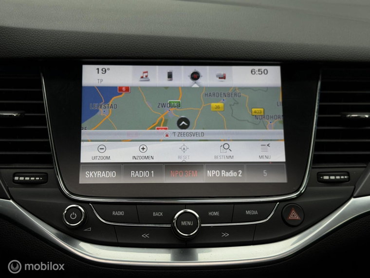 Vehicle Image 19