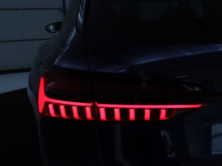 Vehicle Image 33