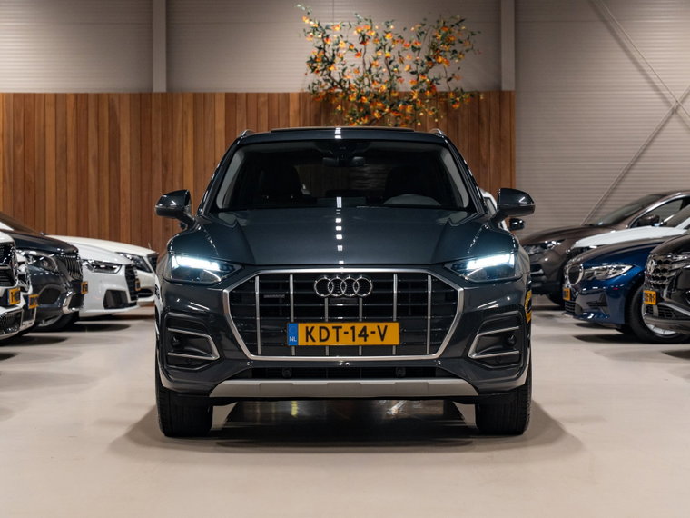 Vehicle Image 8
