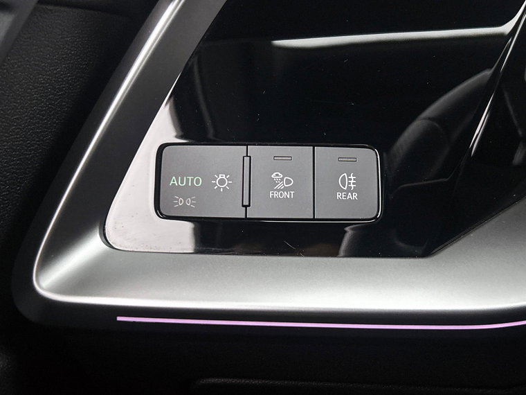 Vehicle Image 40