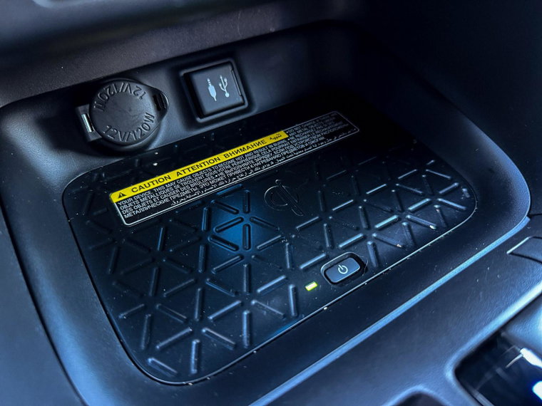 Vehicle Image 12