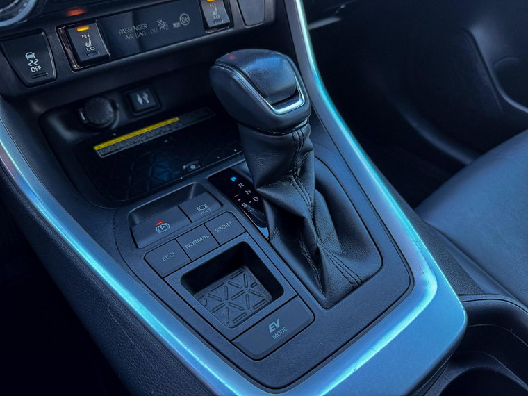 Vehicle Image 24