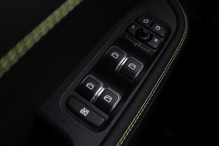 Vehicle Image 36