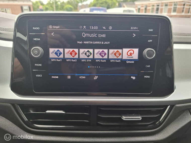 Vehicle Image 22