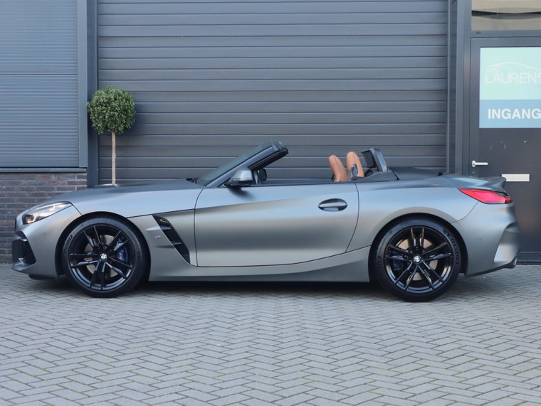 Vehicle Image 28
