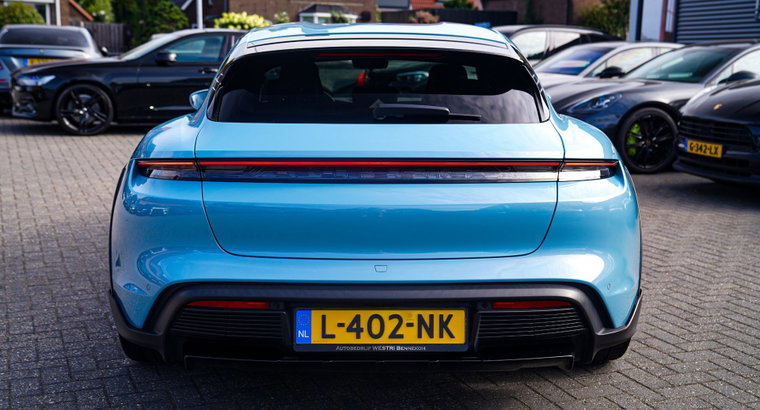 Vehicle Image 33