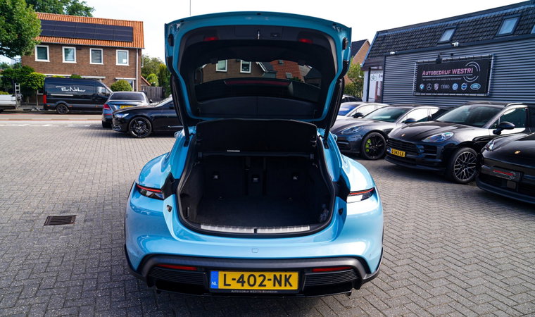 Vehicle Image 35