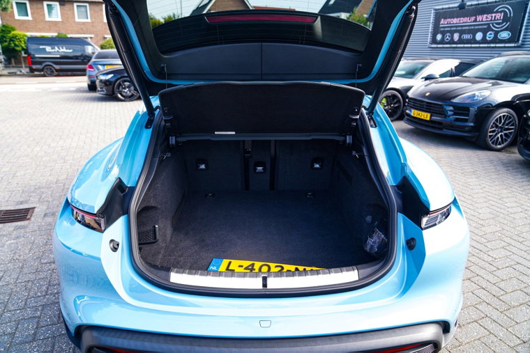 Vehicle Image 36