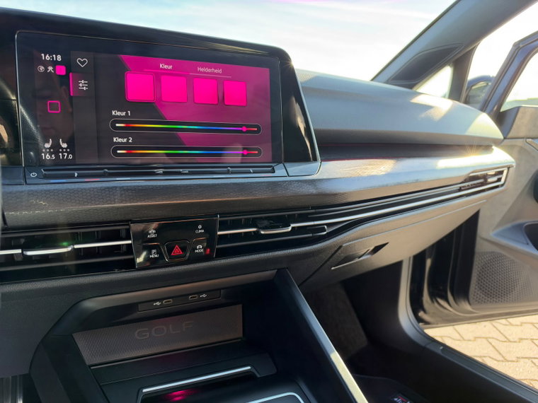 Vehicle Image 35