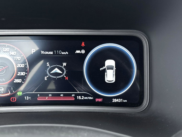Vehicle Image 9
