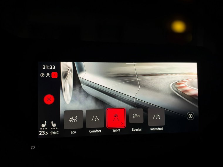 Vehicle Image 39