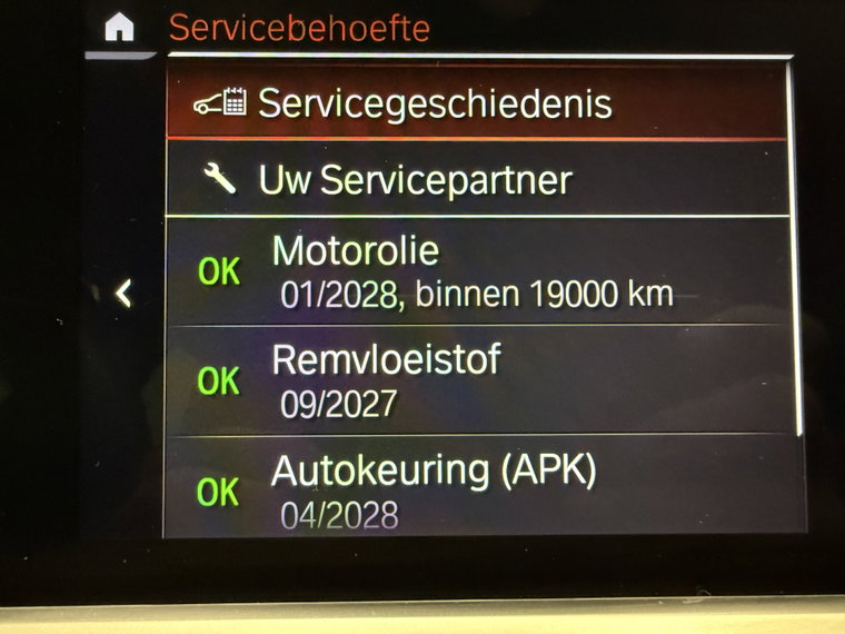 Vehicle Image 25