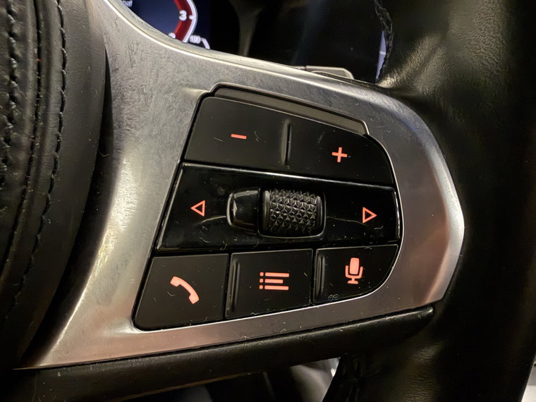 Vehicle Image 28