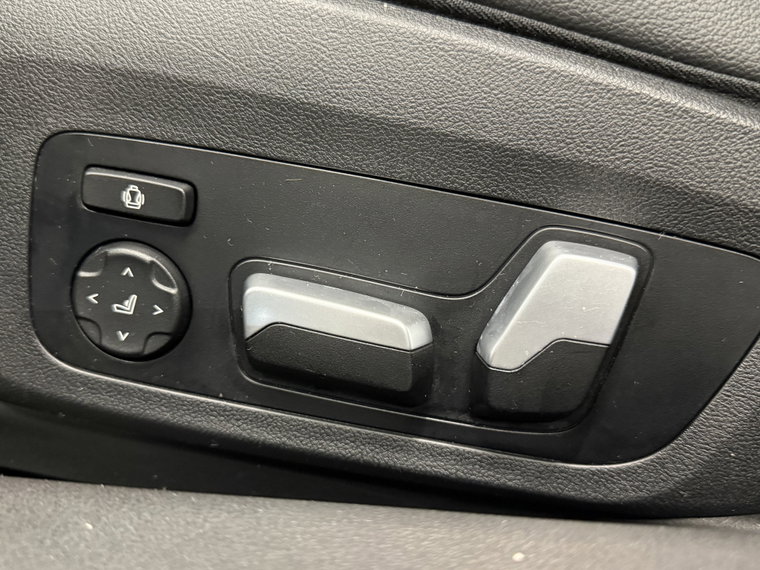 Vehicle Image 49