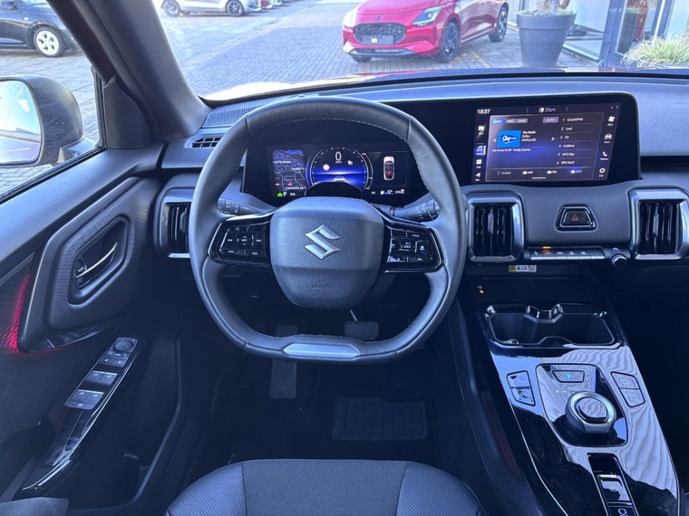Vehicle Image 15