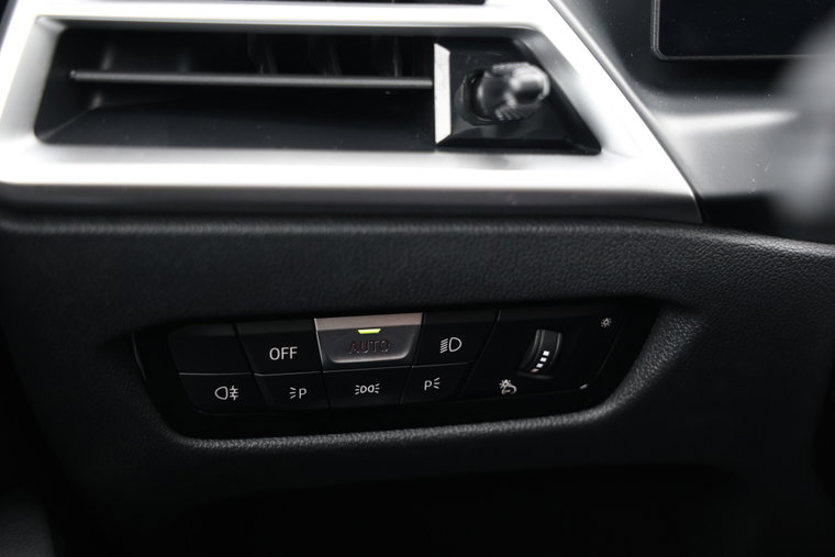 Vehicle Image 42