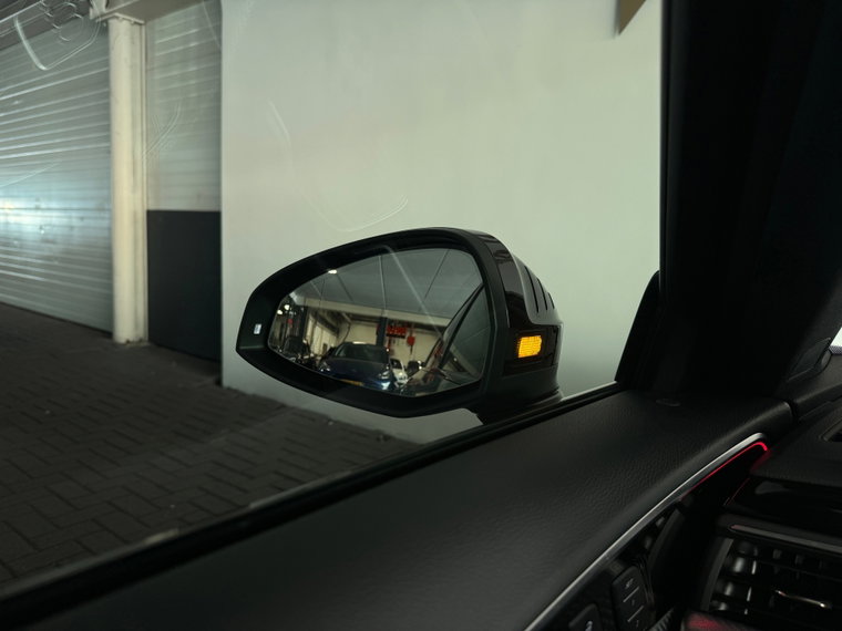 Vehicle Image 27