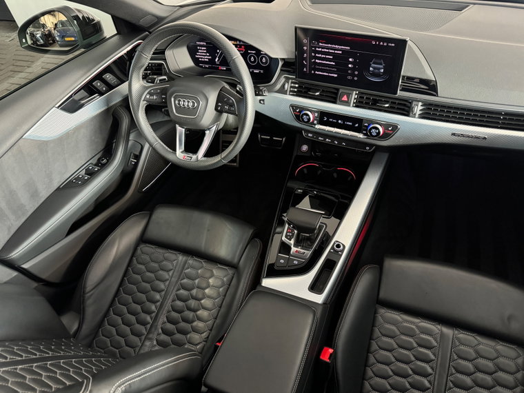 Vehicle Image 35